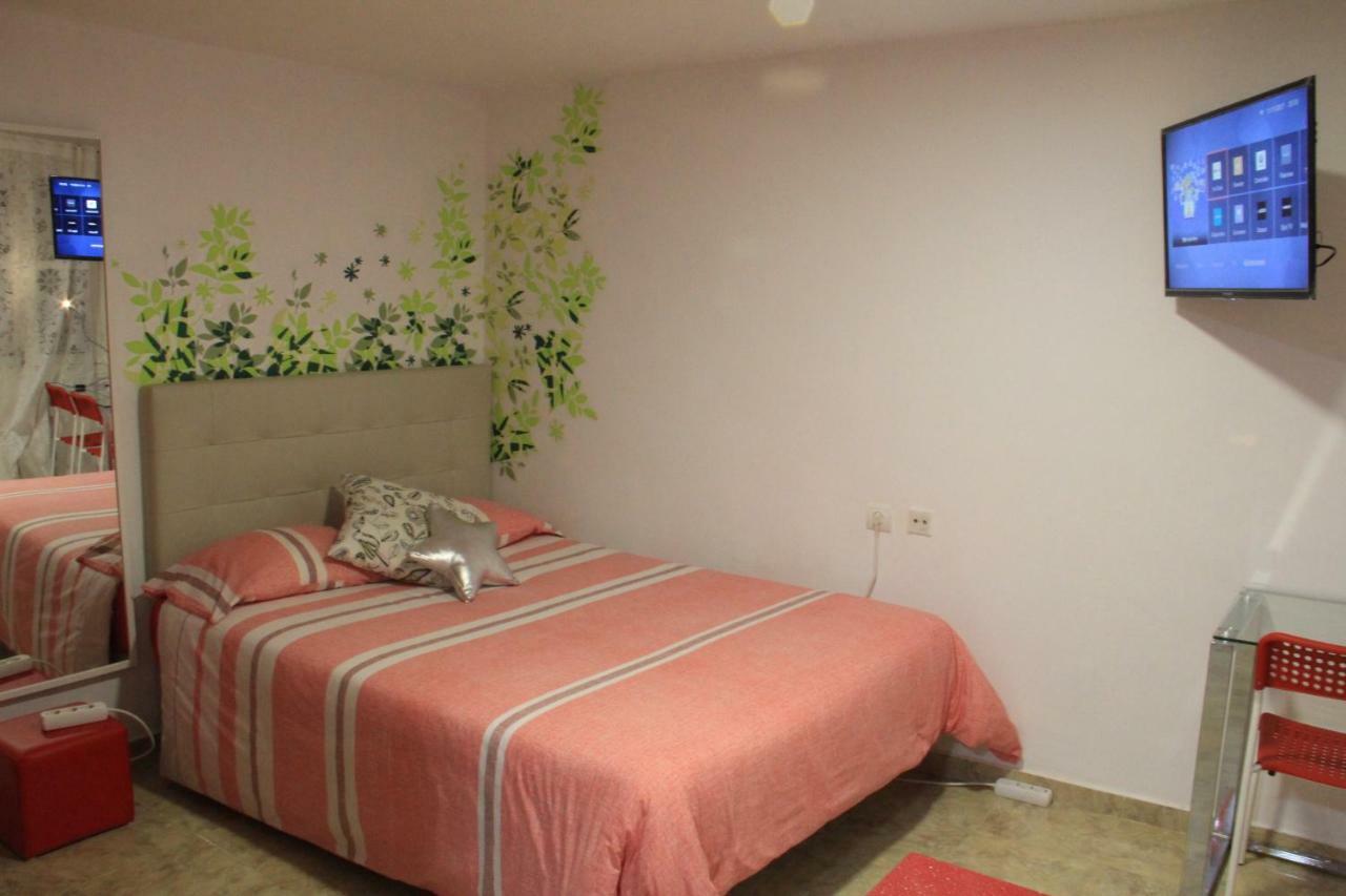 Santa Isabel Apartments, Madrid Centre Екстер'єр фото